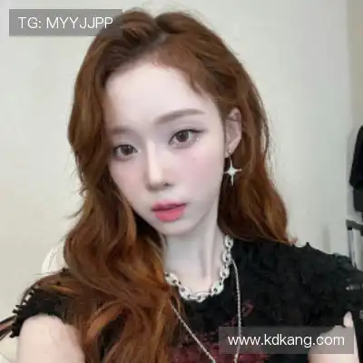 邹朵千